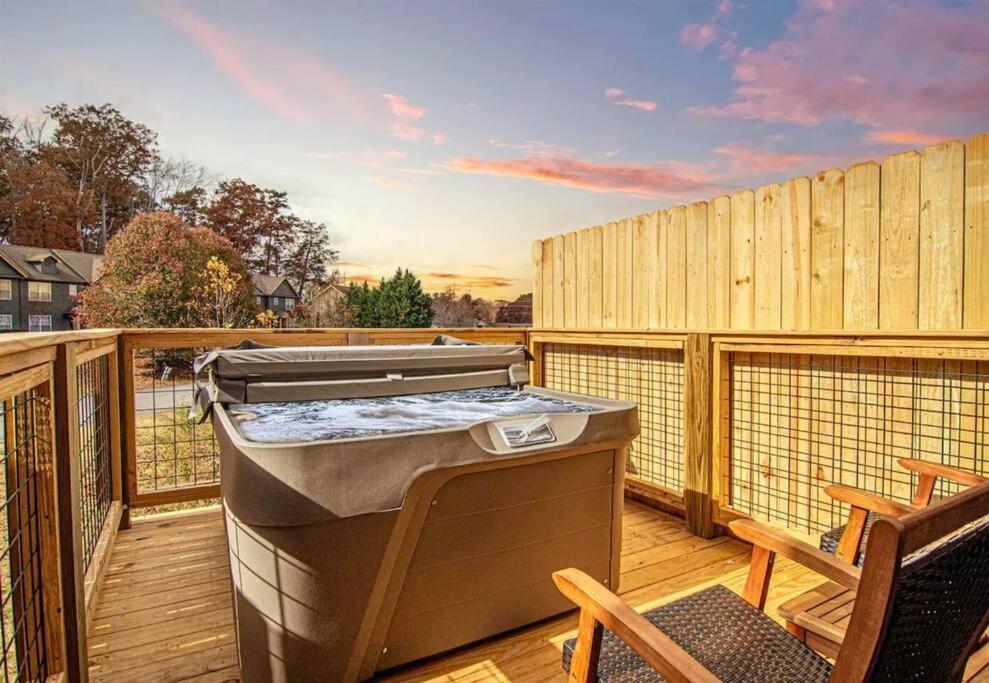 Willow Trace: Family Retreat, Hot Tub, Gaming! Pigeon Forge Exterior foto